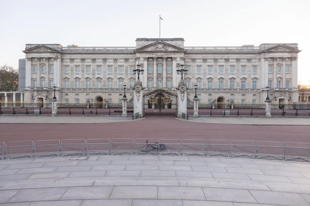 London Lockdown 2020 — documentary and landscape photograph in London, UK, frame 14 of 44.